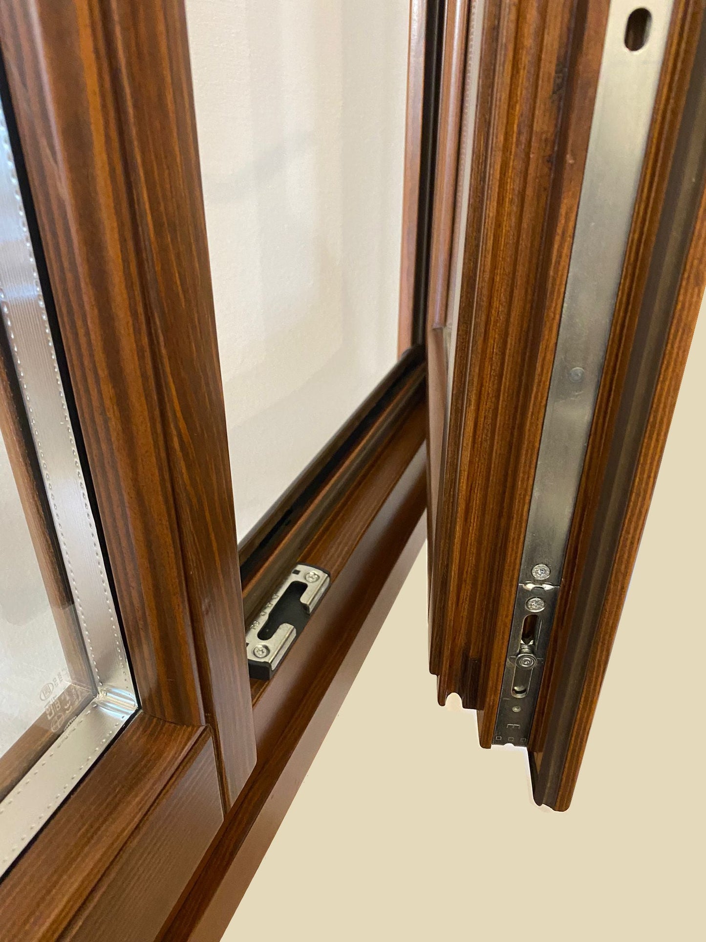 Finestra in LEGNO 2 ante